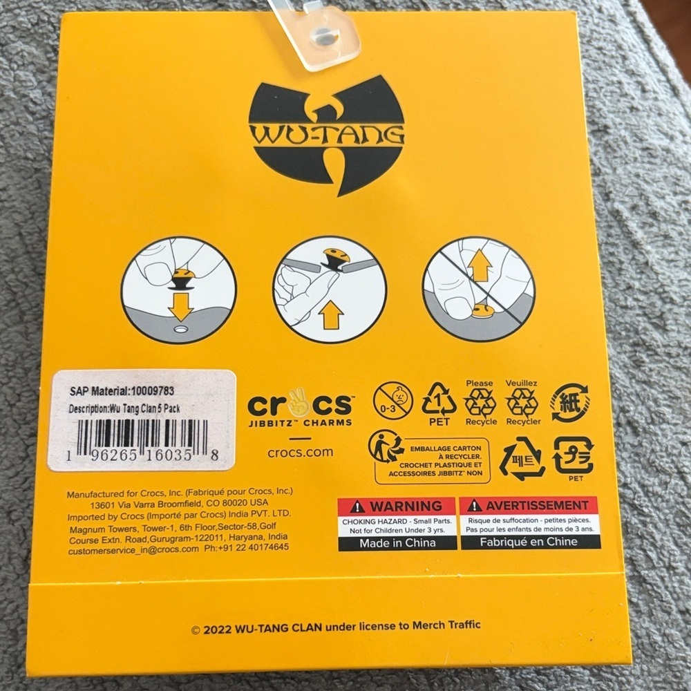 CROCS Wu-Tang Black and Yellow Jibbitz Set - Picture 4 of 4